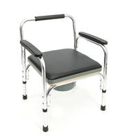Кресло-стул с санитарным оснащением FS 895L                                                       