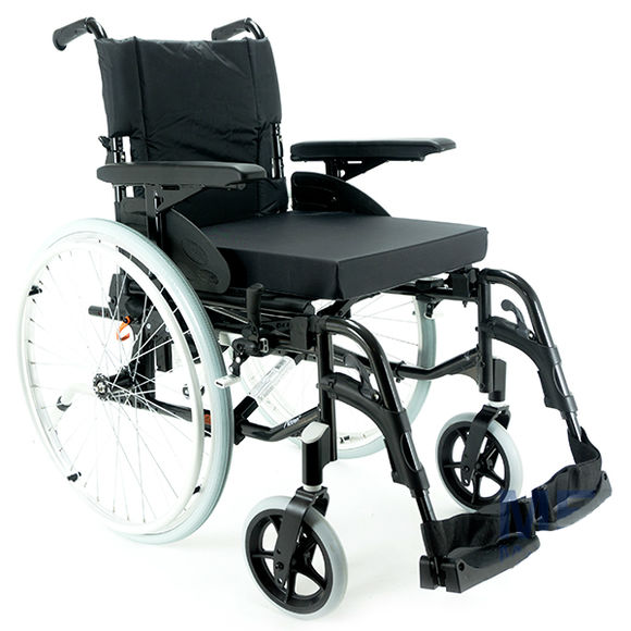 Кресла-коляски механические Invacare Action, вариант исполнения: Invacare Action 2NG, 40,5 см