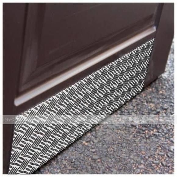 Отбойник для двери из рифлёного алюминия (самоклеющаяся основа) 300х750 мм