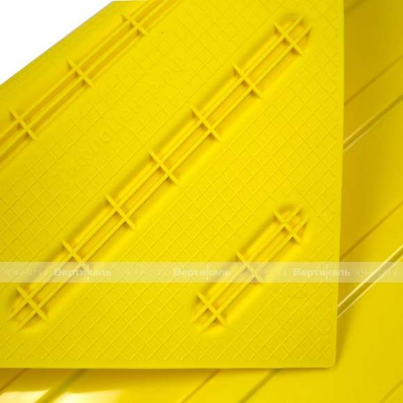 Плитка тактильная (смена направления движения, диагональ) 500х500х4, ПУ, желтый